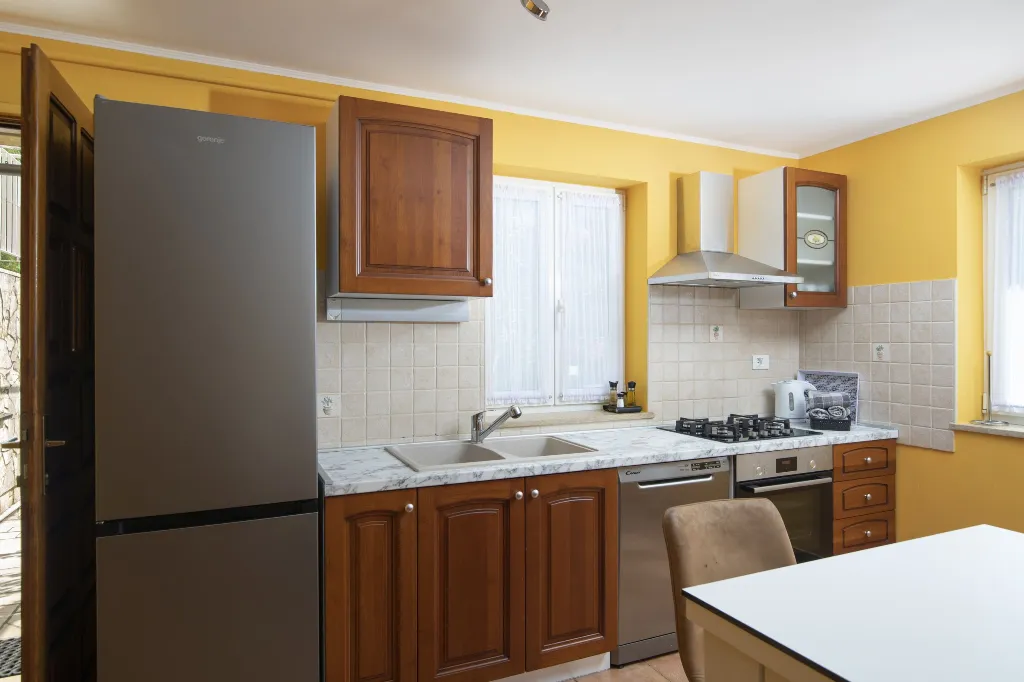 Villa in Ližnjan for 12 Guests near the Adriatic