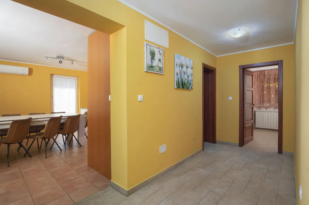 Villa in Ližnjan for 12 Guests near the Adriatic