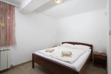 Villa in Ližnjan for 12 Guests near the Adriatic