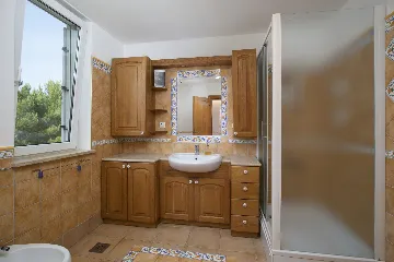 Villa in Ližnjan for 12 Guests near the Adriatic