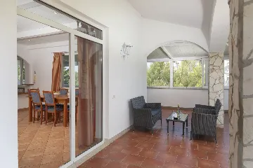 Villa in Ližnjan for 12 Guests near the Adriatic