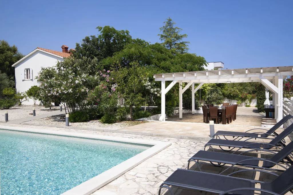 Villa in Ližnjan for 12 Guests near the Adriatic