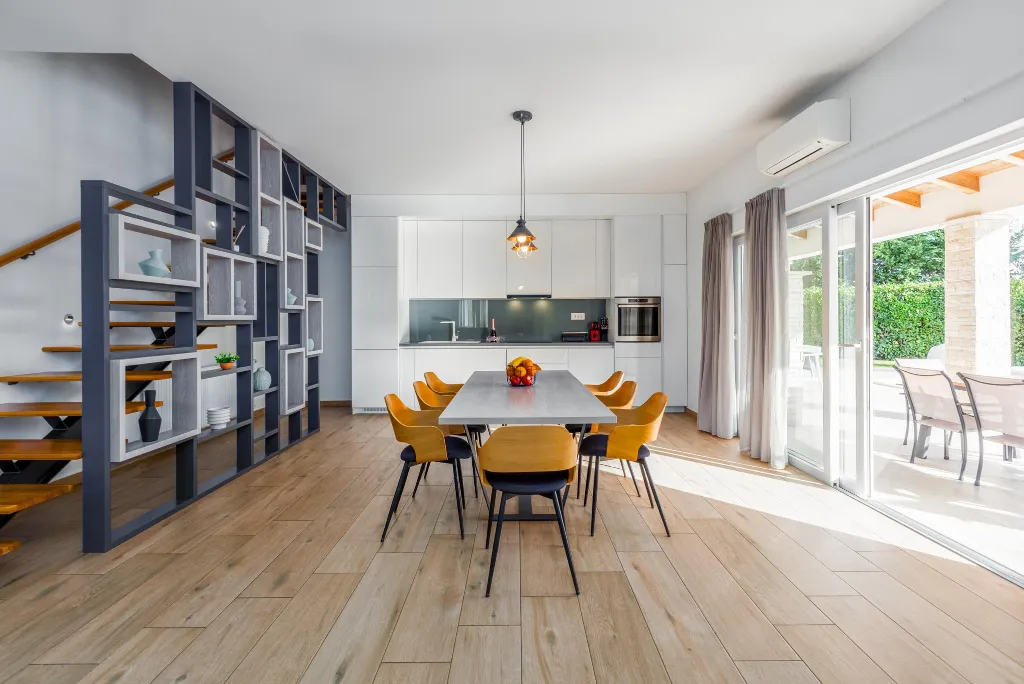 4-Bedroom Villa with Heated Pool near Pula