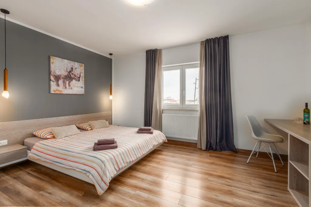 4-Bedroom Villa with Heated Pool near Pula