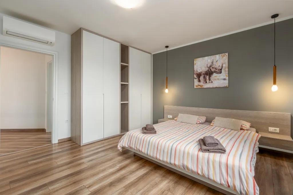 4-Bedroom Villa with Heated Pool near Pula