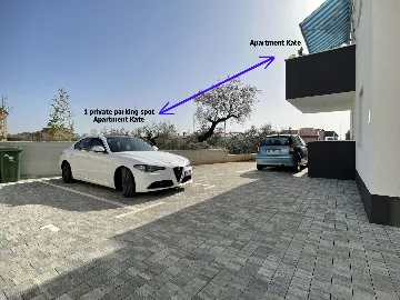 Pula Apartment for 5 Guests with Balcony