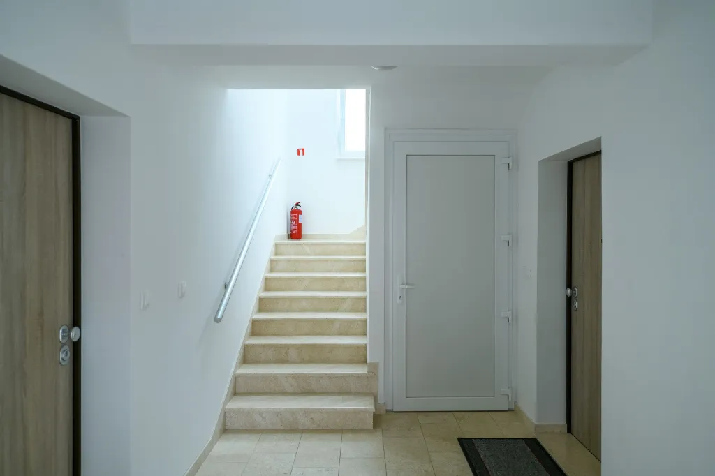 Pula Apartment for 5 Guests with Balcony