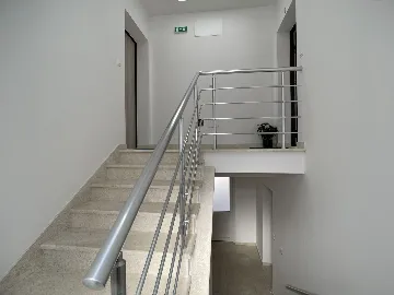 Pula Apartment for 5 Guests with Balcony