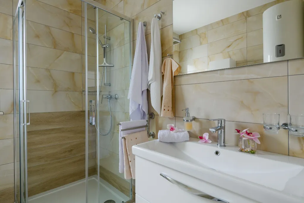 Pula Apartment for 5 Guests with Balcony
