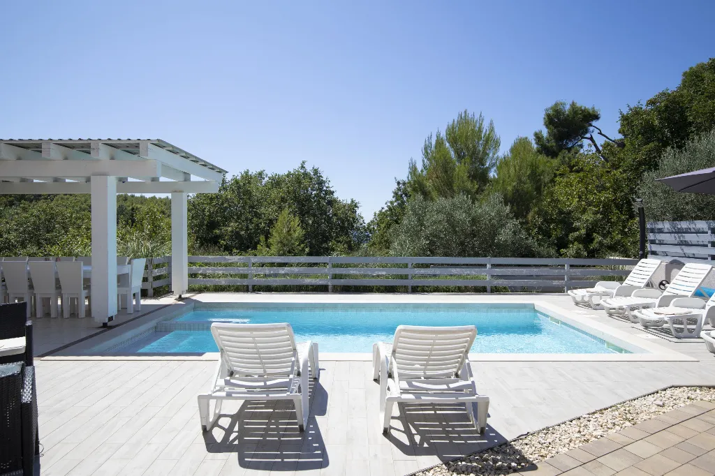 Villa in Premantura for 16 Guests with Private Pool