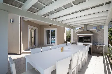 Villa in Premantura for 16 Guests with Private Pool