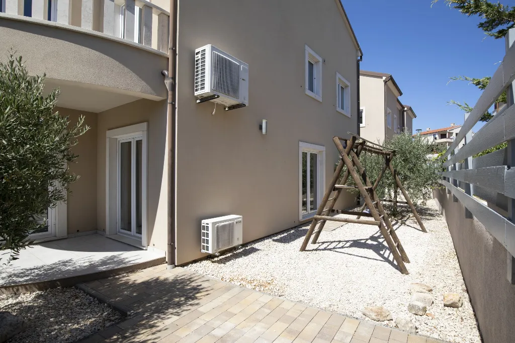 Villa in Premantura for 16 Guests with Private Pool