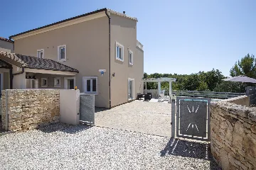 Villa in Premantura for 16 Guests with Private Pool