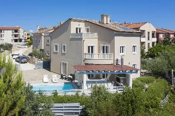 Villa in Premantura for 16 Guests with Private Pool