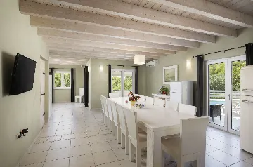 Villa in Premantura for 16 Guests with Private Pool