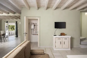 Villa in Premantura for 16 Guests with Private Pool