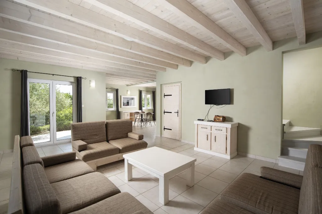 Villa in Premantura for 16 Guests with Private Pool
