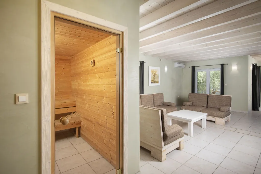 Villa in Premantura for 16 Guests with Private Pool