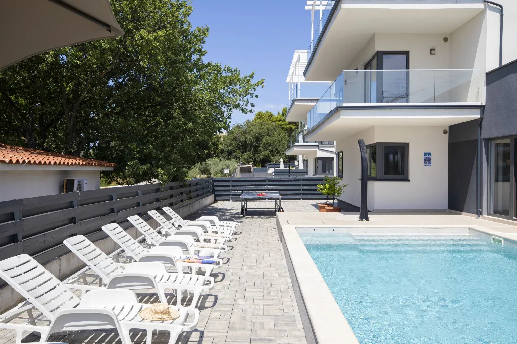 Pula Villa for 12 Guests with Pool & Sauna