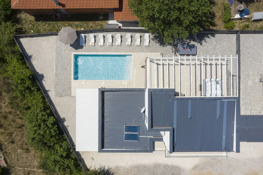 Pula Villa for 12 Guests with Pool & Sauna