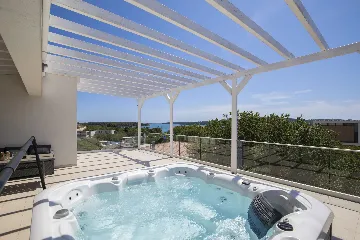 Pula Villa for 12 Guests with Pool & Sauna