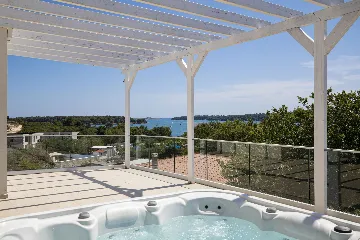 Pula Villa for 12 Guests with Pool & Sauna