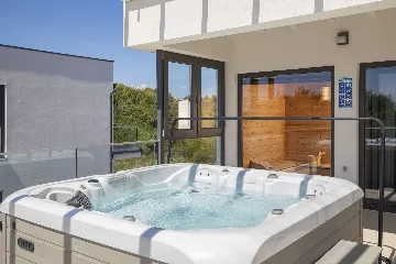 Pula Villa for 12 Guests with Pool & Sauna