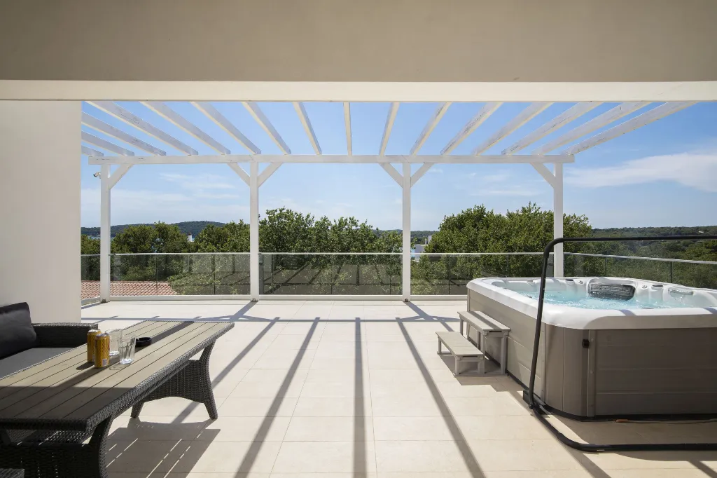 Pula Villa for 12 Guests with Pool & Sauna