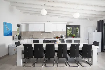 Pula Villa for 12 Guests with Pool & Sauna