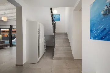 Pula Villa for 12 Guests with Pool & Sauna