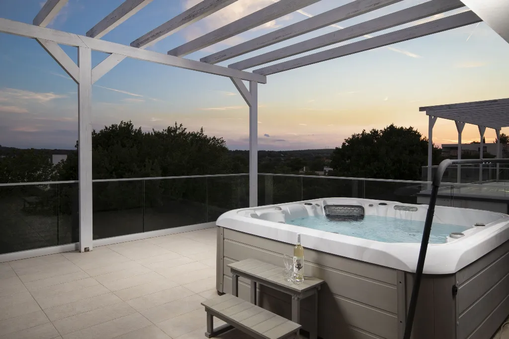 Pula Villa for 12 Guests with Pool & Sauna