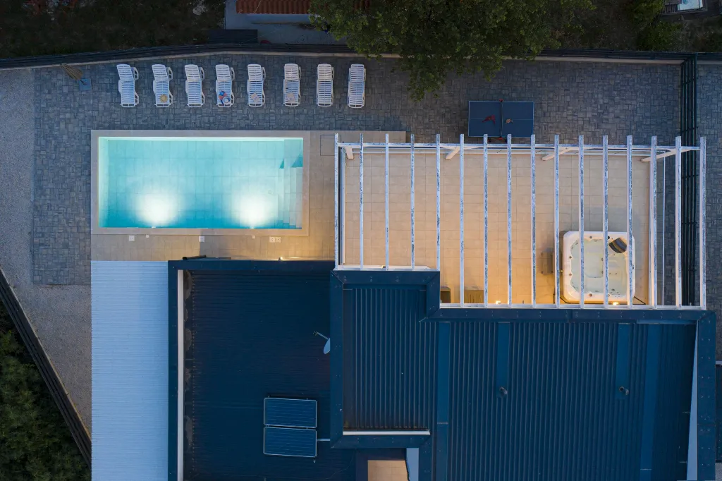 Pula Villa for 12 Guests with Pool & Sauna