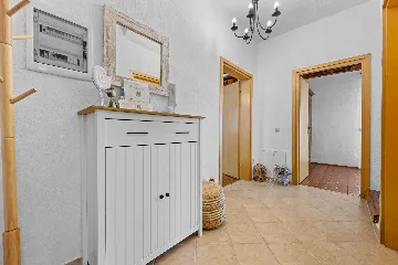 4-Bedroom Villa in Svetvinčenat for 8 Guests