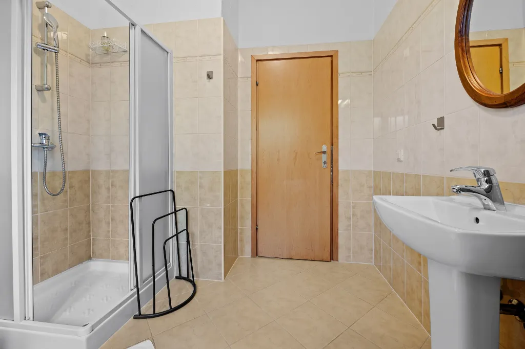 4-Bedroom Villa in Svetvinčenat for 8 Guests