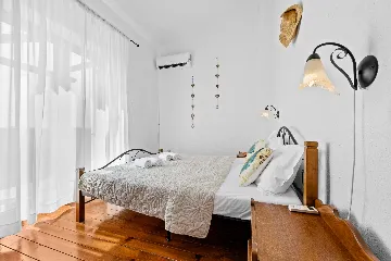 4-Bedroom Villa in Svetvinčenat for 8 Guests