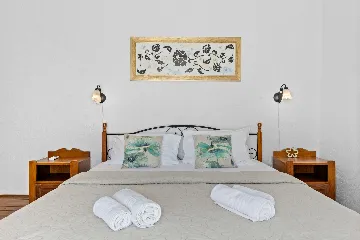 4-Bedroom Villa in Svetvinčenat for 8 Guests