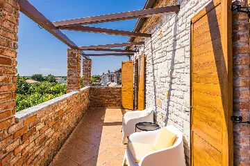 4-Bedroom Villa in Svetvinčenat for 8 Guests