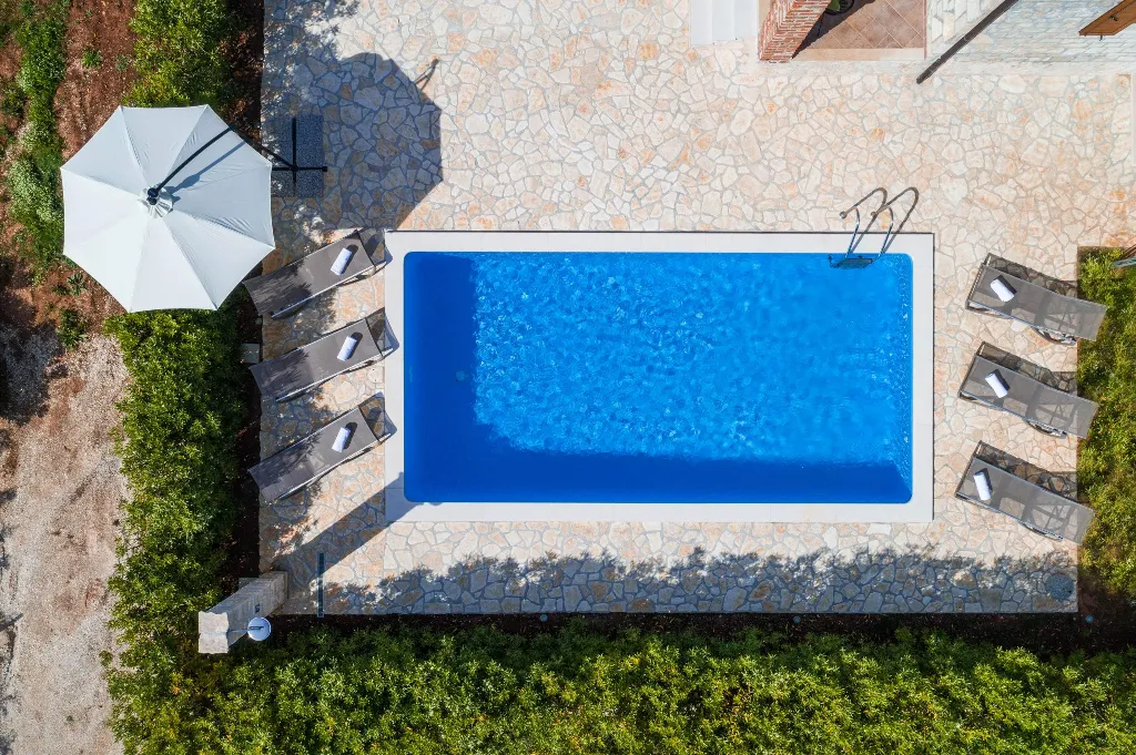 4-Bedroom Villa in Svetvinčenat with Private Pool