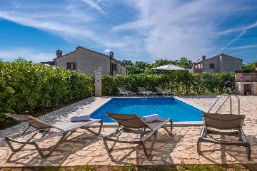 4-Bedroom Villa in Svetvinčenat with Private Pool