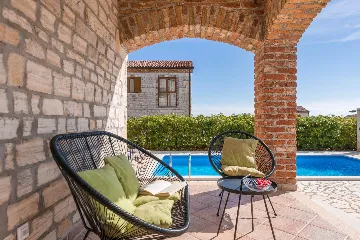 4-Bedroom Villa in Svetvinčenat with Private Pool