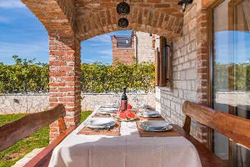 4-Bedroom Villa in Svetvinčenat with Private Pool