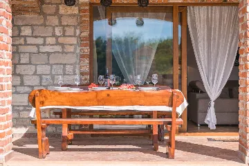 4-Bedroom Villa in Svetvinčenat with Private Pool