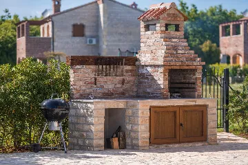 4-Bedroom Villa in Svetvinčenat with Private Pool