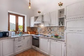 4-Bedroom Villa in Svetvinčenat with Private Pool