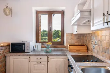 4-Bedroom Villa in Svetvinčenat with Private Pool