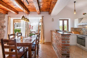 4-Bedroom Villa in Svetvinčenat with Private Pool