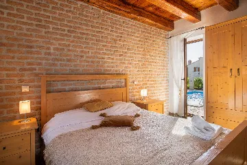 4-Bedroom Villa in Svetvinčenat with Private Pool