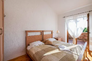 4-Bedroom Villa in Svetvinčenat with Private Pool