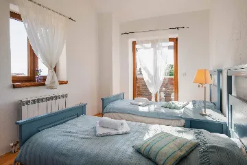 4-Bedroom Villa in Svetvinčenat with Private Pool