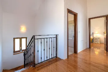 4-Bedroom Villa in Svetvinčenat with Private Pool